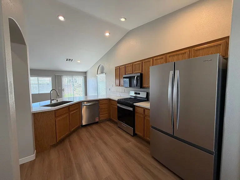 2139 Meadow Green Ave — Photo 13