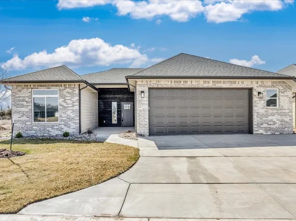1627 N Forestview Ct, Wichita, KS 67235
