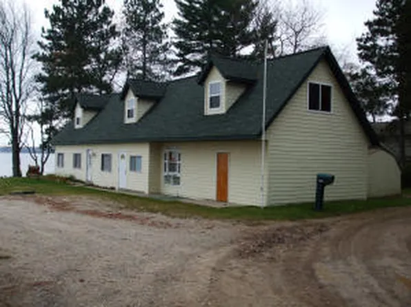 2438 Lakeview Ave, Lewiston, MI 49756