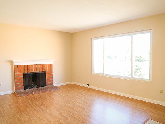 2nd image of 10841 Westonhill Dr