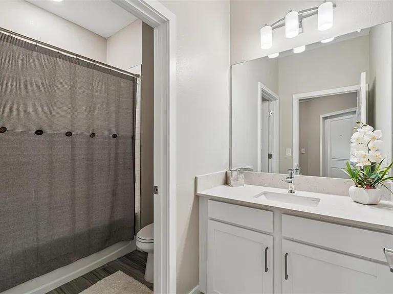 9911 Campanula Ct — Photo 4