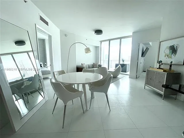 350 S Miami Ave #4003 — Photo 1