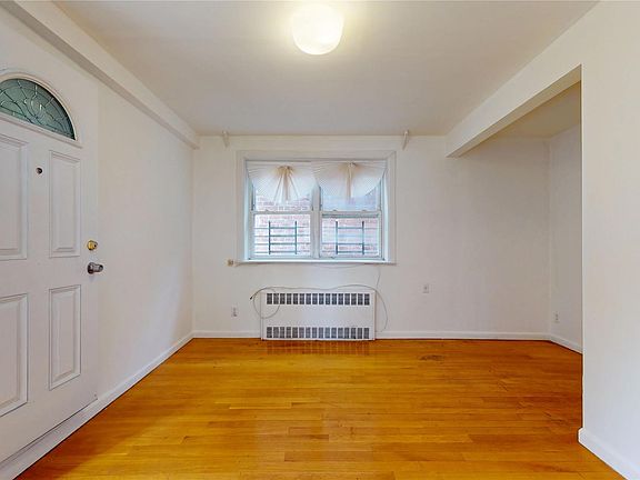 5th image of 124-01 Hillside Avenue