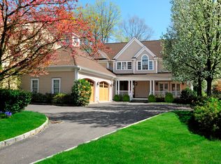 34 Hendrie Ave, Riverside, CT 06878