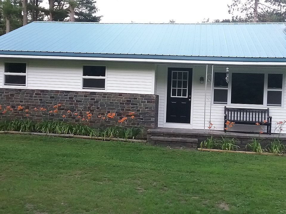 1st image of 9 E Quaker St