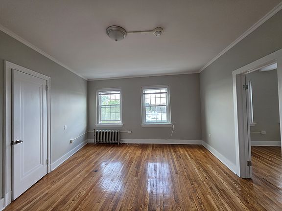 2nd image of 1175 Chapel St #E2