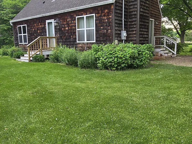 28490 Van Blarcum Ave — Photo 2