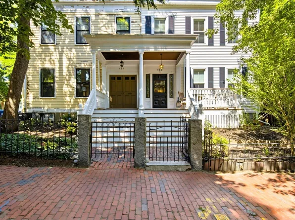 149-149A Bishop Allen Dr #A, Cambridge, MA 02139