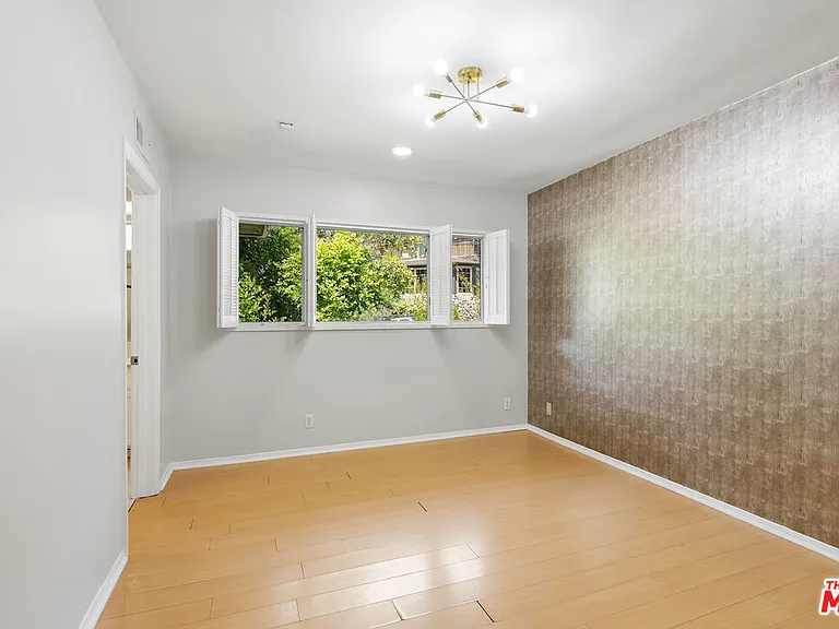 11410 Canton Dr — Photo 26