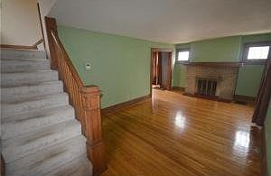 2nd image of 101 Olentangy St