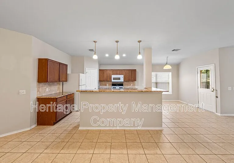 15846 Blue Sky Rd — Photo 8