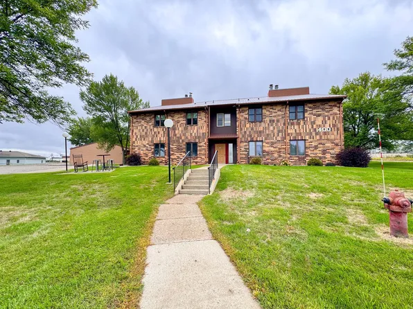 400 Kennedy Park Cir APT 102, Fergus Falls, MN 56537