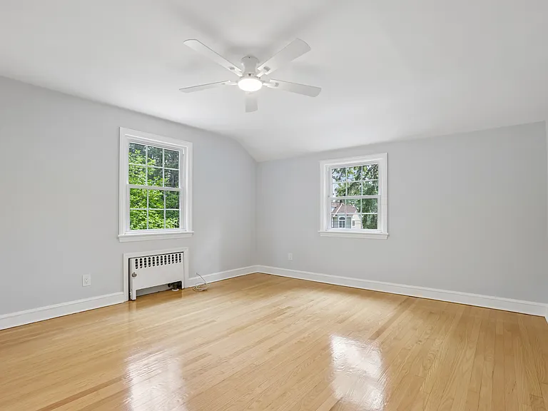 30 Kinderkamack Rd — Photo 15