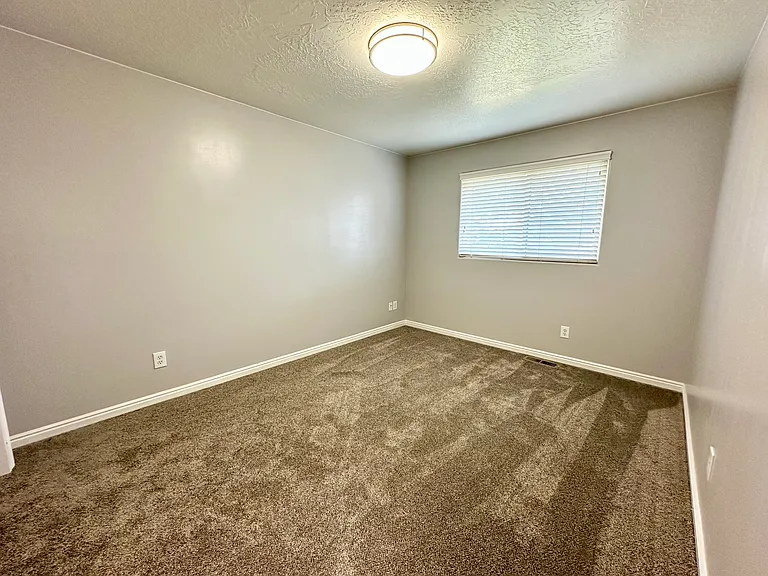 1809 E 4500 S — Photo 17
