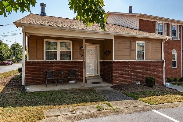 1st image of 430 Walton Ferry Rd APT 807