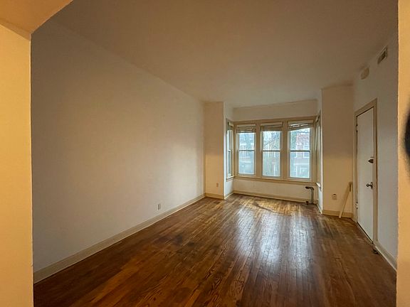 4th image of 1644 N Mozart St #2
