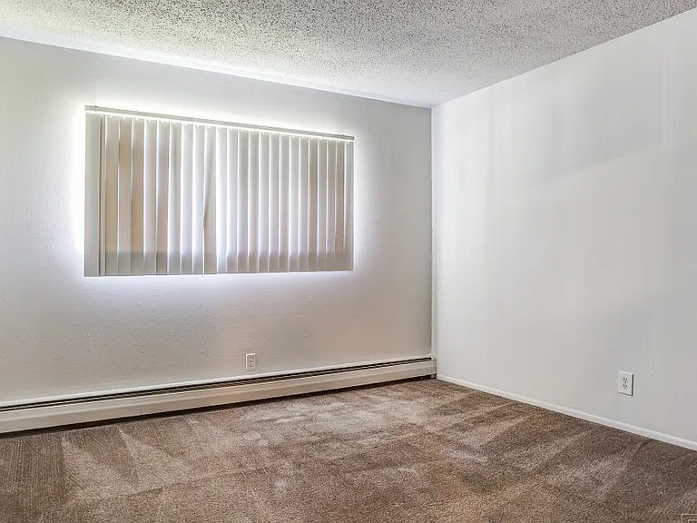 Cedar Creek Apartments — Photo 24