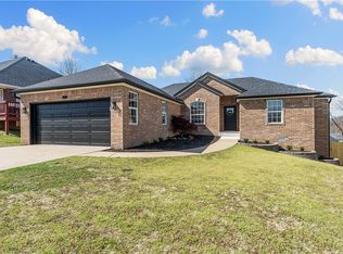 44 Valley View Cir, Bentonville, AR 72712