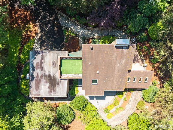 3rd image of 53 Summer Hill Road