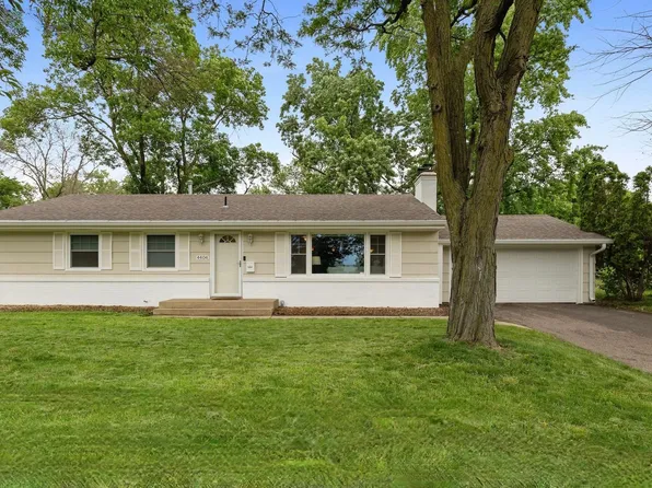 4404 W 70th St, Edina, MN 55435