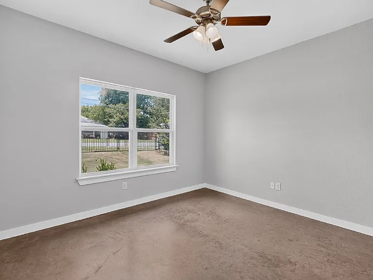 213 S Baugh St — Photo 21
