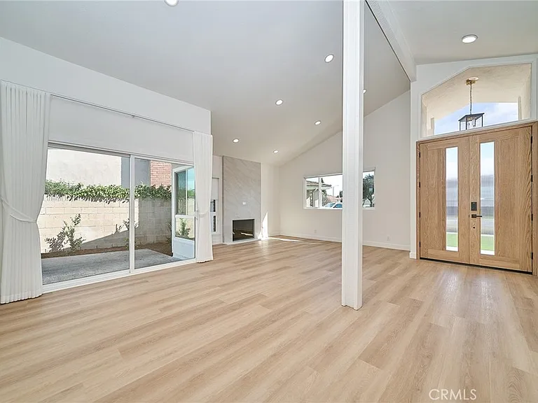 15061 Talley St — Photo 8
