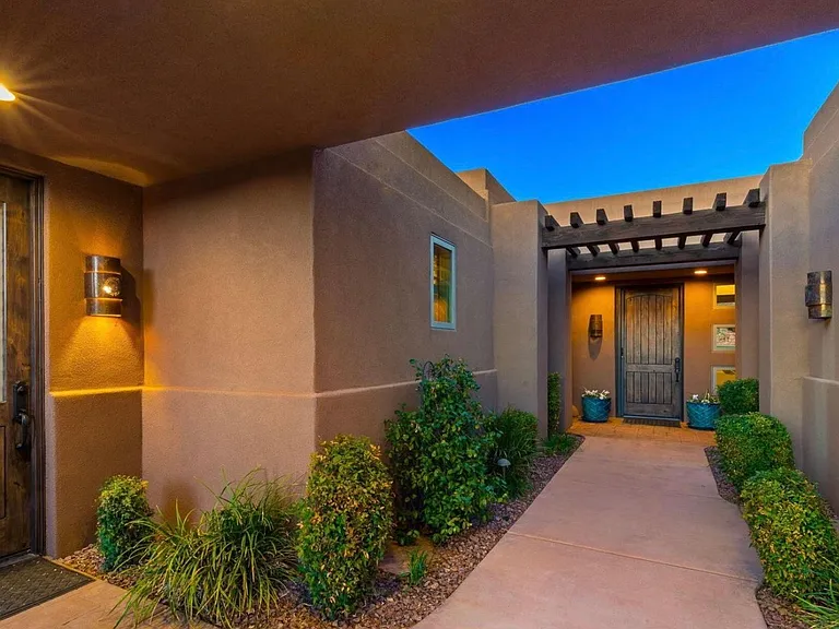 2410 W Entrada Trl #19 — Photo 3