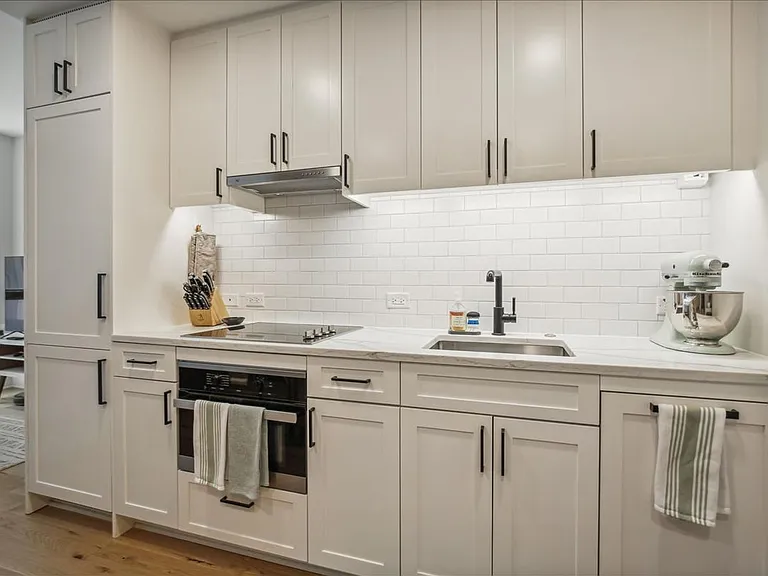 1211 Van St SE #602 — Photo 3
