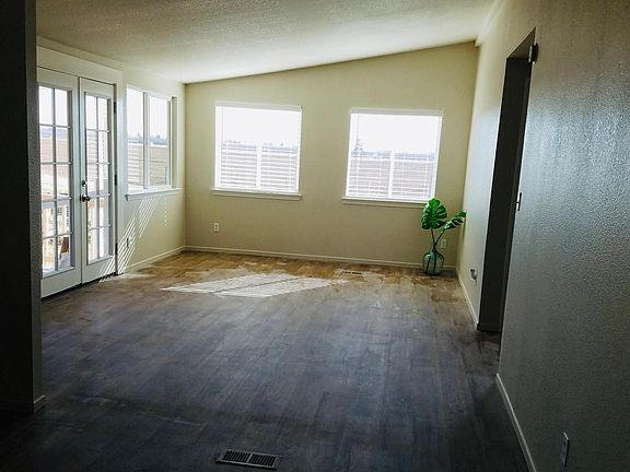 Family Room w/ French Doors to Porch