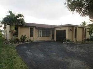 10810 NW 29th Mnr, Sunrise, FL 33322