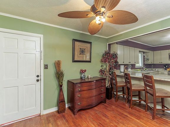 5th image of 132 W White St