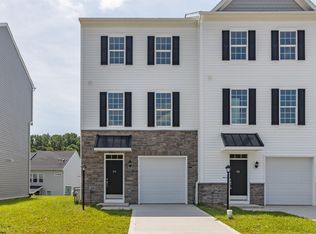 36 Dover Ct #36, Bridgeport, WV 26330