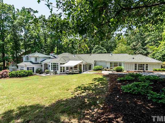 3rd image of 3518 Westover Rd