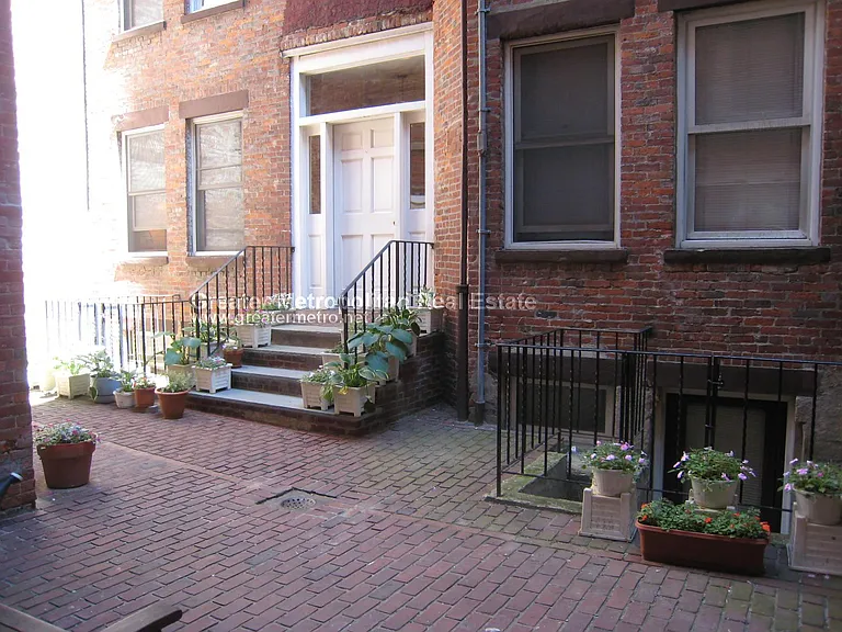 30 Clark St #4 — Photo 12