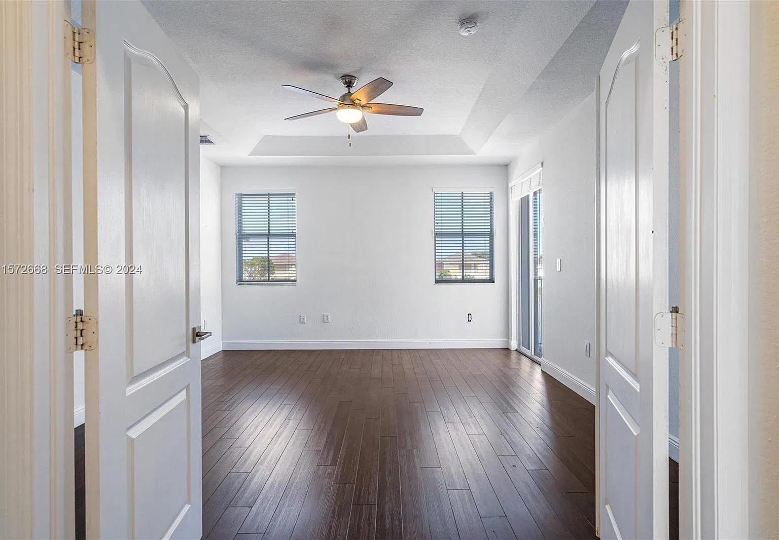 4 bed, 2372 sqft, $5,000 — Photo 3