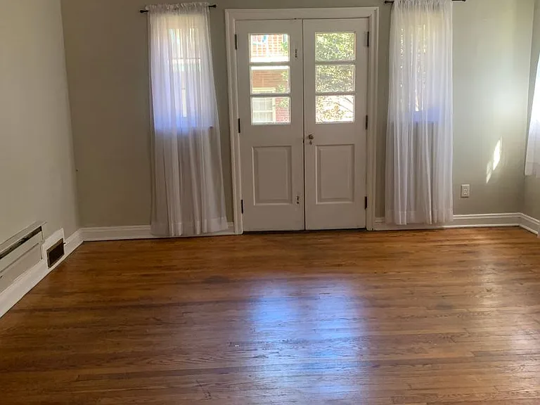 1507 Jackson St — Photo 2