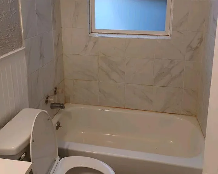 1376 Seward Ave — Photo 8