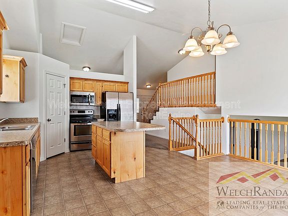 5th image of 2126 Pebblebrook Rd