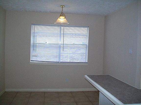 5th image of 2306 Buttonhill Dr