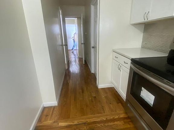 3rd image of 548 S 8th Ave Unit 1