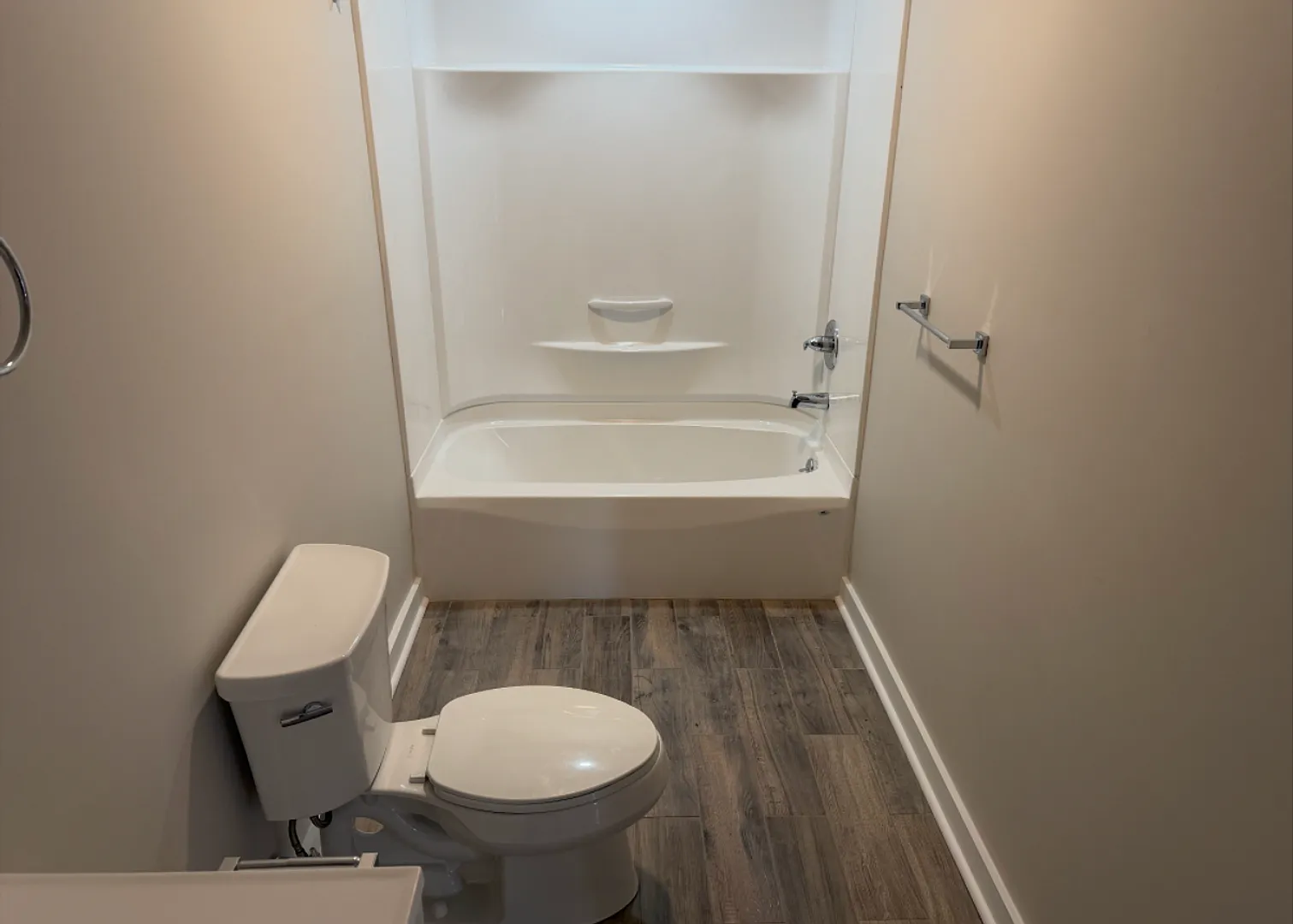 501 Linden St — Photo 4