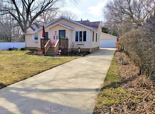 1312 Summerset Dr, Racine, WI 53406