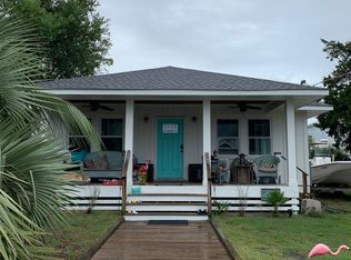 216 Raleigh Ave, Carolina Beach, NC 28428