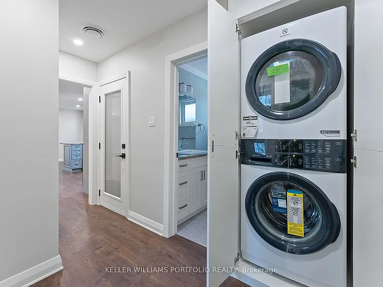 32 Gatesview Ave #UPPER — Photo 42