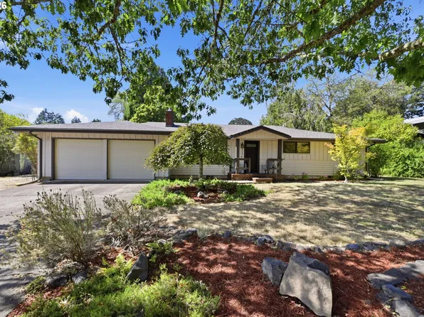 87700 Blek Dr, Veneta, OR 97487