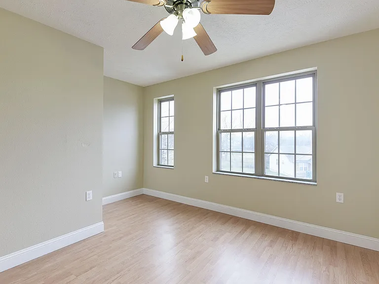 Mountain Grove Duplexes - 517MA — Photo 6
