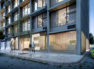 23 E Chestnut St #22H, Chicago, IL 60611