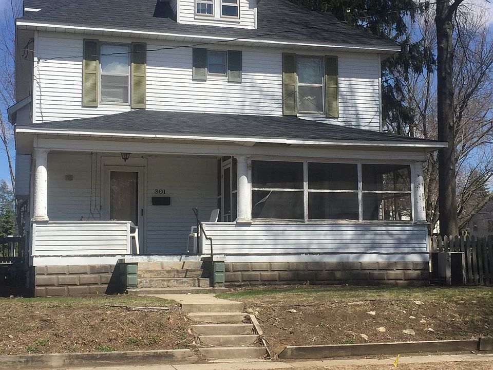 1st image of 301 E Evers Ave