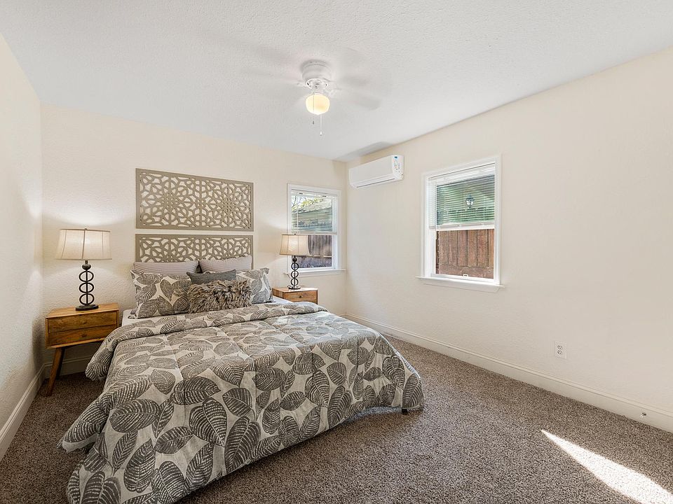 1st image of 1005 Little Bay Ave #6