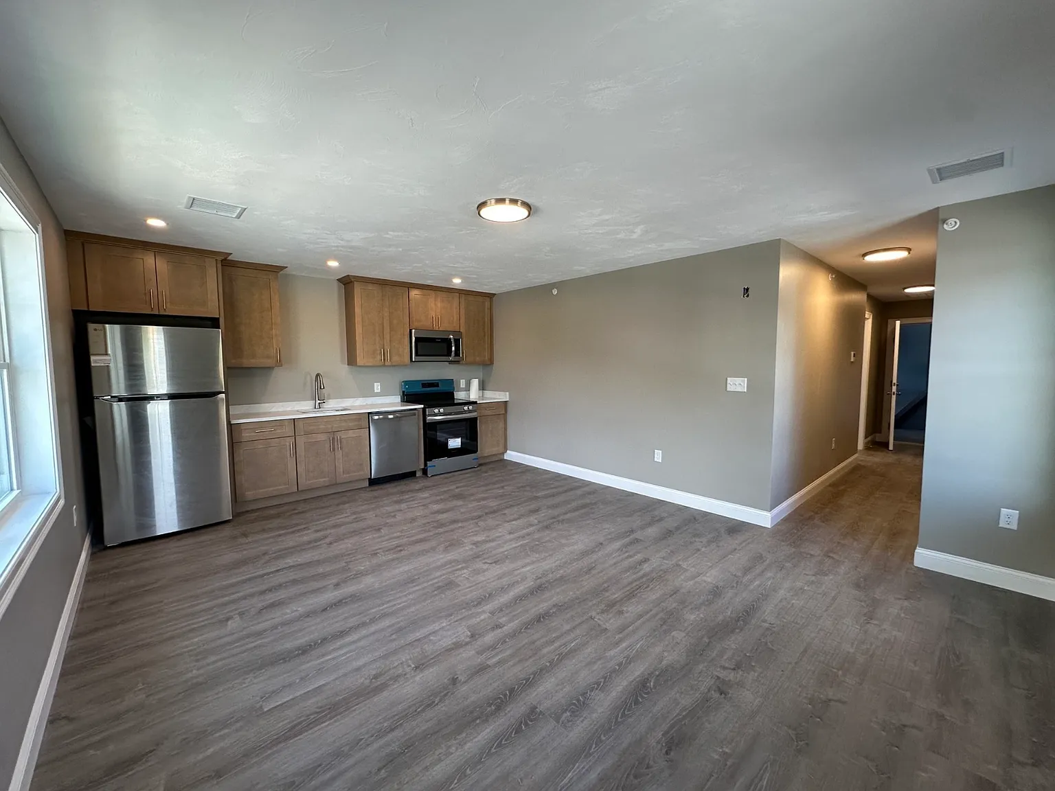 73 Union St — Photo 2